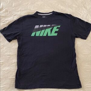 Nike Men's Navy and Green Logo Tee
